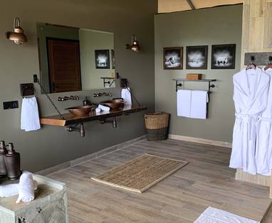 TZ_Nimali_Mara_Camp_badkamer_5
