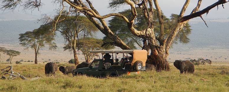 KE_Lewa_House_safari_gameviewing-w1280h720