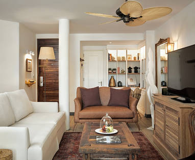 MU_Paradise_Cove_boutique_hotel__senior_suite_(2)