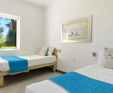 MU_Zilwa_Attitude_family_deluxe