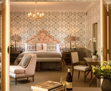 ZA_Le_Quartier_Français_-_Four_Quarter_Suite_two_(1)