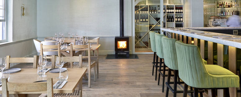 ZA_Le_Quarier_Français_Protégé_Interiors_(2)