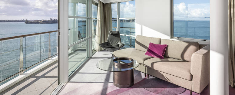 NZ_Auckland_Hilton_BowSuite_Lounge