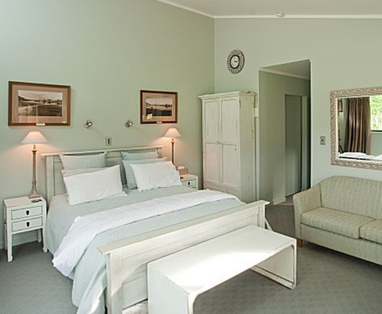 NZ_Gisborne_Knapdale_Lodge_Kauri_Suite