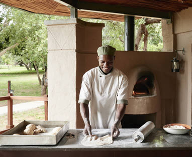 BW_Chobe_Chilwero_chef_SR002338