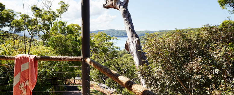 AU_Bouddi_NP_Pretty_Beach_House_view
