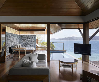 AU__Hamilton_Island_qualia-Windward-Lounge