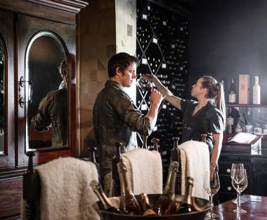 Singita-Ebony-food-and-wine-wine-experience-min