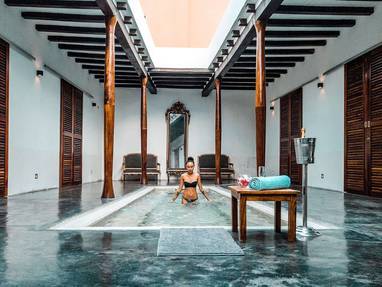 VillaSands-Jacuzzi03-min_(1)