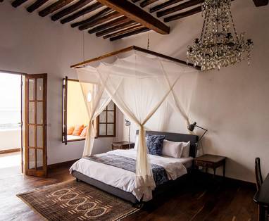 Villa-Sands-Master-Bedroom-1-06-min