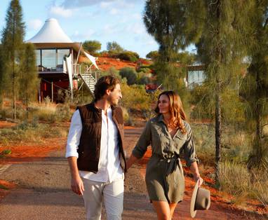 luxery_tent_-_front_view-longitude