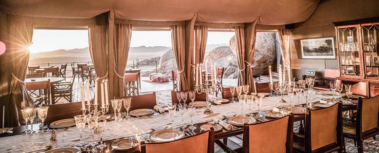 eetkamer bij Sonop in Namibië