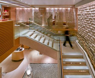landmark-2015-luxury-spa-lobby-01