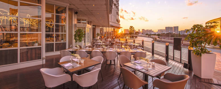 Grillogy_-_Terrace_-_Sunset