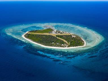 bovenzicht_lady_elliot_island_met_prachtig_rif-min