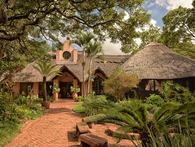 ingang bij Amanzi Lodge in Harare