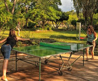 Tafeltennistafel bij Musangano Lodge in Zimbabwe