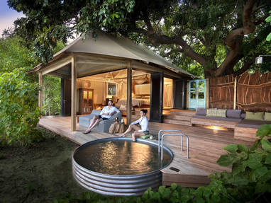 Vooraanzicht buitendek Nyamatusi Camp, Mana Pools NP in Zimbabwe