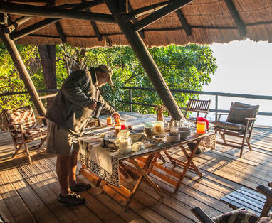 ontbijt met uitzicht bij Musango Safari Camp in Zimbabwe