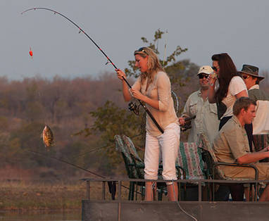 vis excursie bij Musango Safari Camp in Zimbabwe