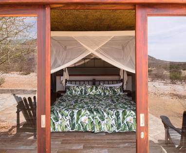 Superior unit met uitzicht bij Hohenstein lodge in Namibië