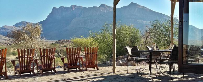 uitzicht  bij Hohenstein Lodge in Namibië