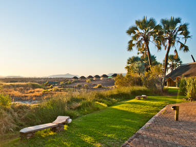 uitzicht op Palmwag Lodge in Namibië