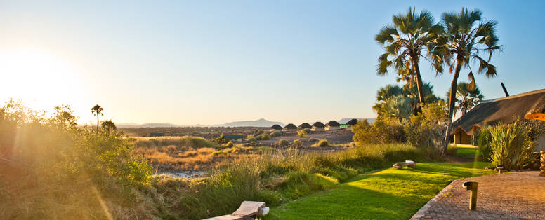 uitzicht op Palmwag Lodge in Namibië