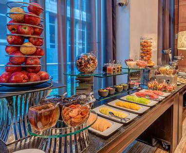 Intercontinental_Tambo_Airport_ontbijt