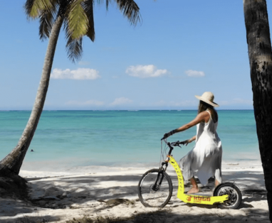 Verkennen op elektrische step bij Tulia Zanzibar