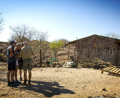 Culturele excursie bij Ozondjou Trails in Namibië