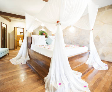 Zanzibar_Tulia__Deluxe_Garden_Bungalow_slaapkamer