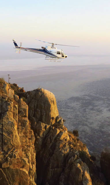 Mwiba_lodge__helicoptr