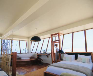 suite met 360 graden uitzicht bij Pelican Point Lodge in Namibië