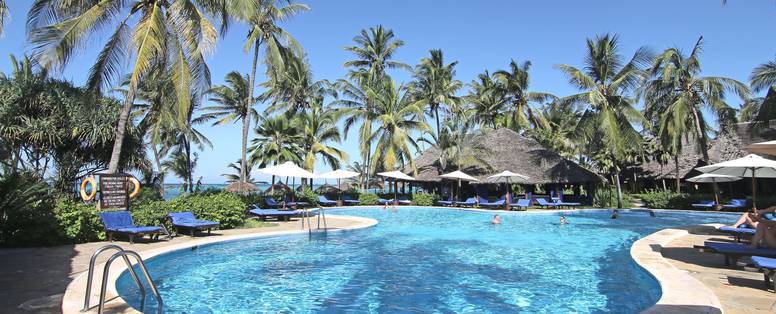 Breezes Beach Club & Spa ruim zwembad 