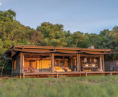 King_Lewanika_Luxury_Safari_Tent_15