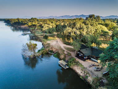 Old Mondoro locatie aan de Zambezi Rivier