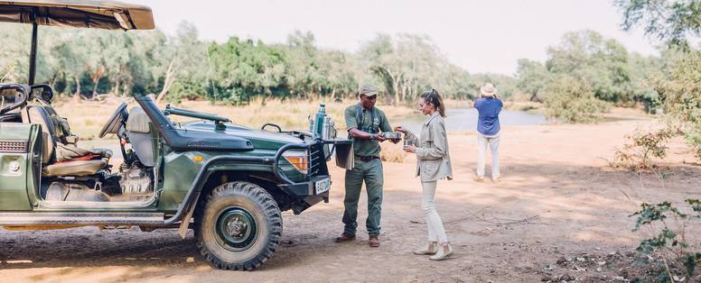 4x4 safari bij Tusk & mane in Zambia