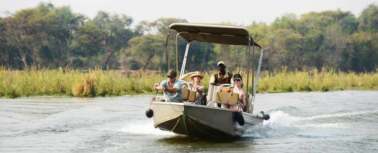 bootsafari in zambia