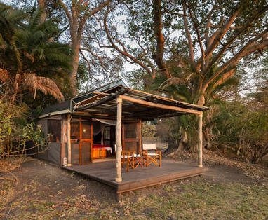 tenten  bij Busanga Bush Camp in Zambia