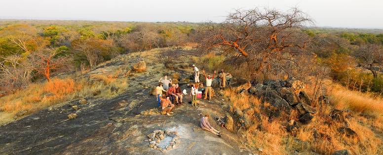 Kaingu_Safari_Lodge_natuurwandeling_2
