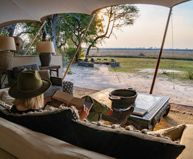 comfortabele lounge bij Chisa Busanga Camp