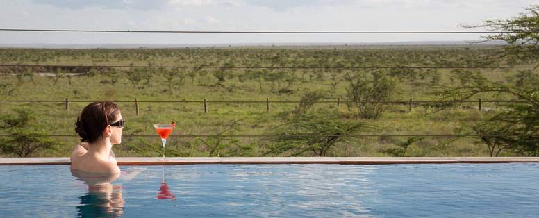 zwembad bij Ole Sereni in Kenia