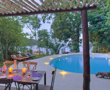 zwembad bij Rubondo Island Camp in Tanzania