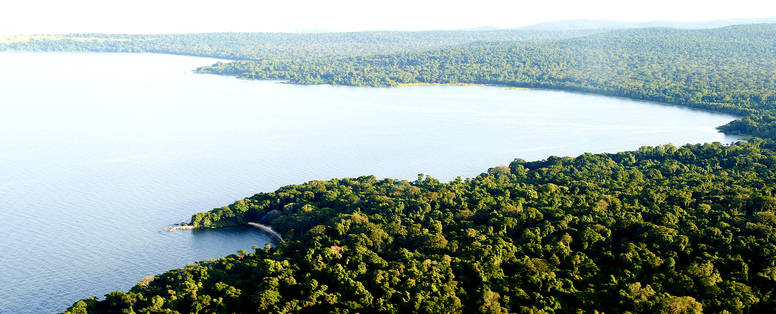 eiland vanaf boven bij Rubondo Island Camp in Tanzania