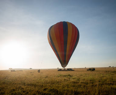 luchtballon vaart in de masai mara in Kenia