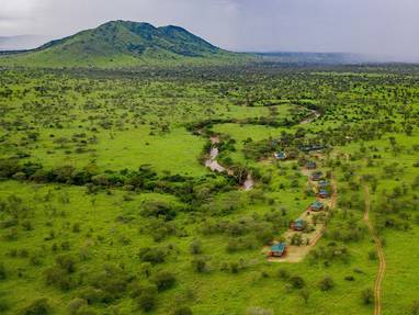 vanuit de lucht bij Embalakai Camp in Tanzania