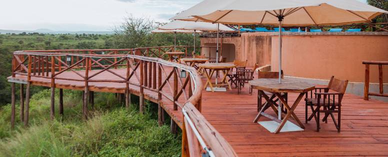 terras bij Escarpment Luxury Lodge in Tanzania