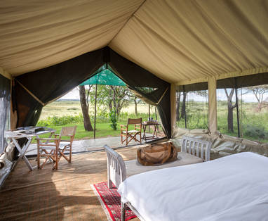 tent inrichting bij Serian's Serengeti in Tanzania