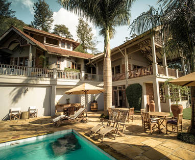 zwembad bij Machweo Wellness Retreat